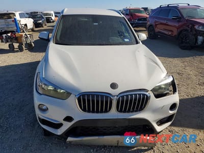 Piąte zdjęcie samochodu w środku: 2018 BMW X1 SDRIVE28I VIN:WBXHU7C34J3H43479 - miniatura