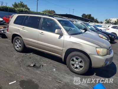 Czwarte zdjęcie samochodu z boku: 2005 TOYOTA HIGHLANDER BASE VIN:JTEEP21A850087184 - miniatura