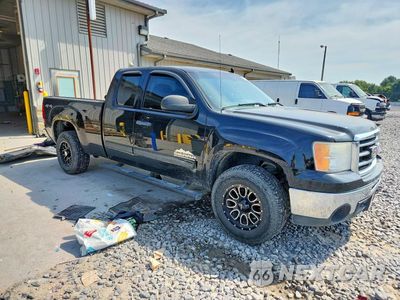 Czwarte zdjęcie samochodu z boku: 2013 GMC SIERRA K1500 SL VIN:1GTR2UEA9DZ387899 - miniatura