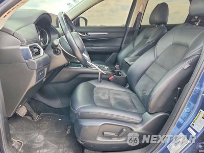 Zdjęcie 7 z 12 samochodu: 2021 MAZDA CX-5 TOURING VIN:JM3KFACM2M1305230 - miniatura