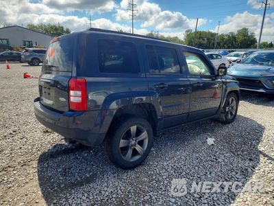 Trzecie zdjęcie samochodu z tyłu: 2015 JEEP PATRIOT LATITUDE VIN:1C4NJRFB6FD114425 - miniatura