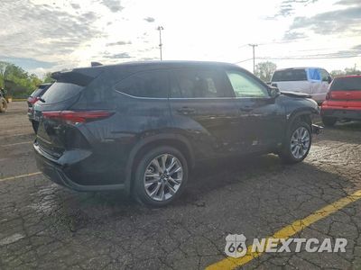 Trzecie zdjęcie samochodu z tyłu: 2025 TOYOTA HIGHLANDER HYBRID LIMITED VIN:5TDXBRCH8SS667607 - miniatura