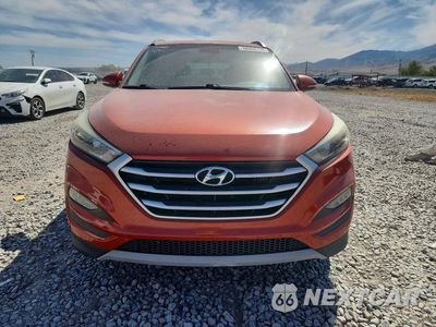 Piąte zdjęcie samochodu w środku: 2017 HYUNDAI TUCSON SPORT VIN:KM8J3CA27HU420853 - miniatura