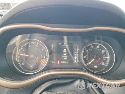 Zdjęcie 9 z 13 samochodu: 2014 JEEP CHEROKEE SPORT VIN:1C4PJMAB0EW210931 - miniatura