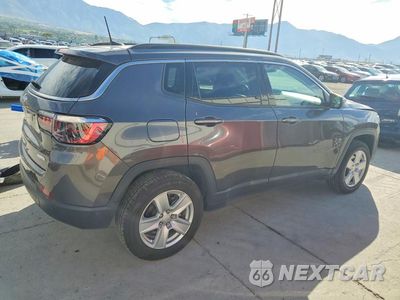 Trzecie zdjęcie samochodu z tyłu: 2022 JEEP COMPASS LATITUDE VIN:3C4NJDBB0NT102577 - miniatura