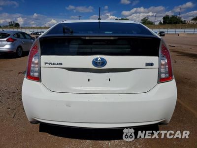 Zdjęcie 6 z 12 samochodu: 2013 TOYOTA PRIUS TWO VIN:JTDKN3DU6D5597687 - miniatura