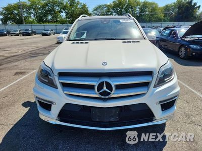 Piąte zdjęcie samochodu w środku: 2014 MERCEDES-BENZ GL 550 4MATIC VIN:4JGDF7DE0EA303758 - miniatura