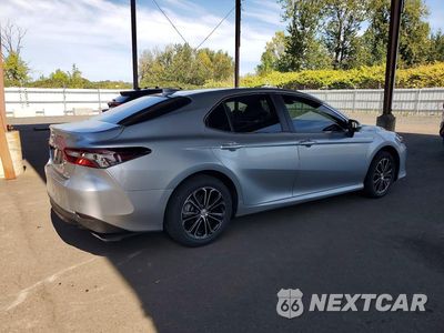Trzecie zdjęcie samochodu z tyłu: 2023 TOYOTA CAMRY LE VIN:4T1C31AK7PU611328 - miniatura
