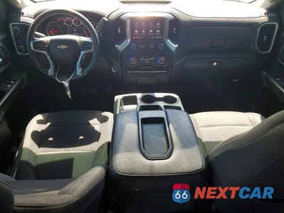Zdjęcie 8 z 12 samochodu: 2020 CHEVROLET SILVERADO K1500 LT VIN:3GCUYDED4LG343391 - miniatura
