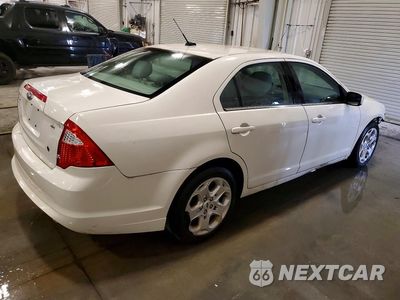Trzecie zdjęcie samochodu z tyłu: 2011 FORD FUSION SE VIN:3FAHP0HA8BR331865 - miniatura