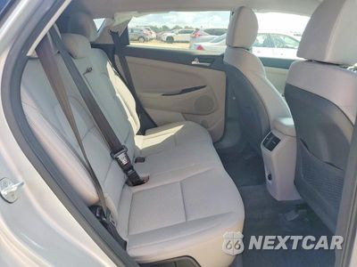 Zdjęcie 10 z 12 samochodu: 2019 HYUNDAI TUCSON SEL VIN:KM8J33AL3KU021356 - miniatura