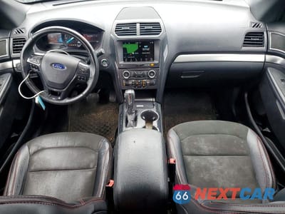 Zdjęcie 8 z 13 samochodu: 2018 FORD EXPLORER XLT VIN:1FM5K8D85JGC52877 - miniatura
