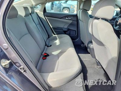 Zdjęcie 10 z 12 samochodu: 2019 HONDA CIVIC LX VIN:2HGFC2F65KH580533 - miniatura