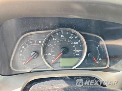Zdjęcie 9 z 13 samochodu: 2015 TOYOTA RAV4 LE VIN:JTMZFREV3FD043618 - miniatura