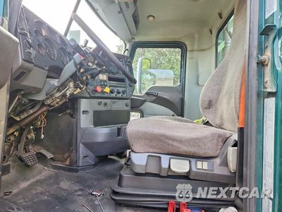 Zdjęcie 7 z 13 samochodu: 2017 MACK 600 CXU600 VIN:1M1AW01X5HM009618 - miniatura