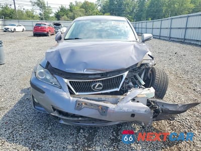 Piąte zdjęcie samochodu w środku: 2013 LEXUS IS 250 VIN:JTHCF5C22D5063291 - miniatura