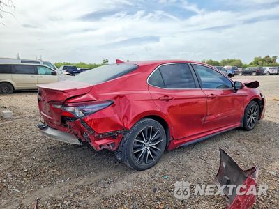 Trzecie zdjęcie samochodu z tyłu: 2024 TOYOTA CAMRY SE VIN:4T1T11AK7RU261465 - miniatura
