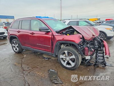 Czwarte zdjęcie samochodu z boku: 2025 JEEP GRAND CHEROKEE LIMITED VIN:1C4RJHBG1SC318529 - miniatura