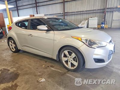 Czwarte zdjęcie samochodu z boku: 2013 HYUNDAI VELOSTER BASE VIN:KMHTC6AD1DU146278 - miniatura