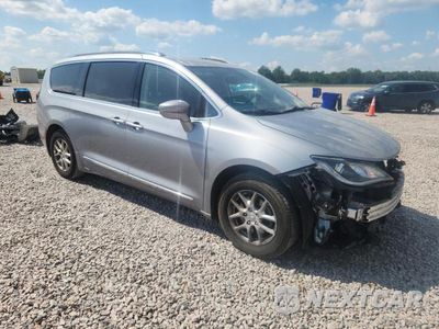 Czwarte zdjęcie samochodu z boku: 2020 CHRYSLER PACIFICA TOURING L VIN:2C4RC1BG9LR279988 - miniatura