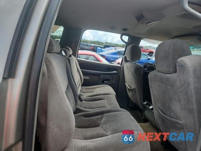 Zdjęcie 11 z 13 samochodu: 2003 CHEVROLET SUBURBAN C1500 VIN:1GNEC16Z33J202863 - miniatura