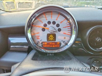 Zdjęcie 9 z 12 samochodu: 2010 MINI COOPER S CLUBMAN VIN:WMWMM3C5XATZ33528 - miniatura