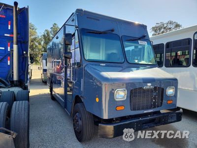 Czwarte zdjęcie samochodu z boku: 2020 FREIGHTLINER MT45G CHASSIS DELIVERY TRUCK VIN:4UZAC2EA1LCLZ7225 - miniatura