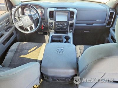 Zdjęcie 8 z 12 samochodu: 2018 RAM 1500 SLT VIN:3C6RR7LG9JG230705 - miniatura