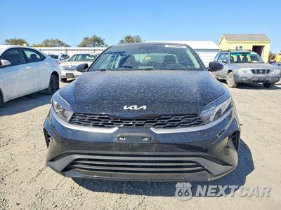 Piąte zdjęcie samochodu w środku: 2024 KIA FORTE LXS VIN:3KPF24ADXRE807577 - miniatura