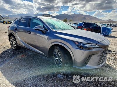 Czwarte zdjęcie samochodu z boku: 2023 LEXUS RX 350 PREMIUM+ VIN:2T2BAMCA3PC012785 - miniatura