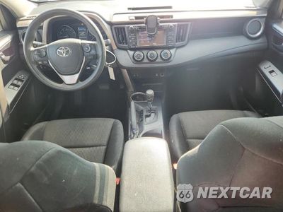 Zdjęcie 8 z 14 samochodu: 2018 TOYOTA RAV4 LE VIN:JTMZFREV6JJ152682 - miniatura