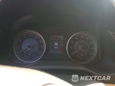 Zdjęcie 9 z 12 samochodu: 2019 HYUNDAI ELANTRA SEL VIN:5NPD84LF6KH444202 - miniatura