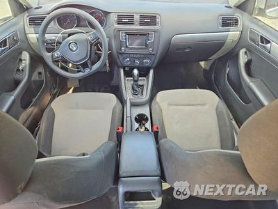 Zdjęcie 8 z 12 samochodu: 2017 VOLKSWAGEN JETTA S VIN:3VW2B7AJ2HM242281 - miniatura