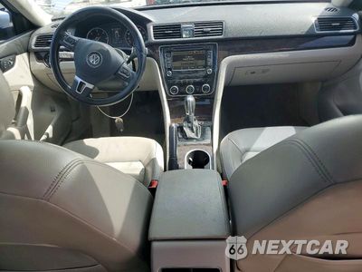 Zdjęcie 8 z 12 samochodu: 2014 VOLKSWAGEN PASSAT SEL VIN:1VWCN7A37EC075314 - miniatura