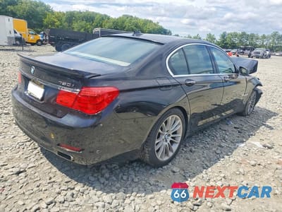 Trzecie zdjęcie samochodu z tyłu: 2010 BMW 750 I XDRIVE VIN:WBAKC6C53AC393368 - miniatura