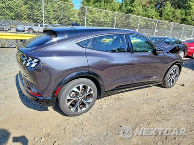 Trzecie zdjęcie samochodu z tyłu: 2021 FORD MUSTANG MACH-E PREMIUM VIN:3FMTK3SU6MMA58315 - miniatura