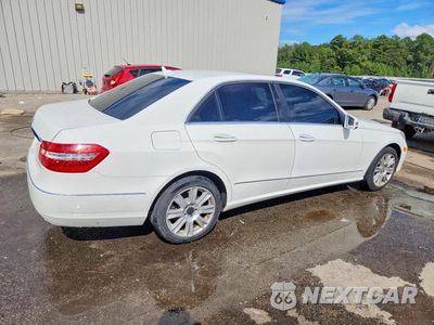Trzecie zdjęcie samochodu z tyłu: 2013 MERCEDES-BENZ E 350 VIN:WDDHF5KBXDA743283 - miniatura