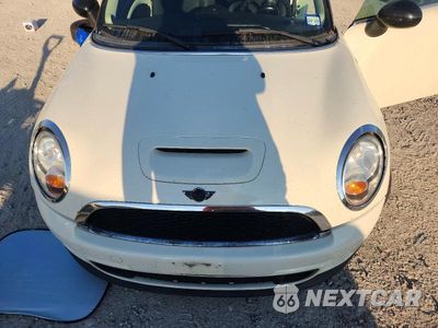Zdjęcie 11 z 12 samochodu: 2013 MINI COOPER S CLUBMAN VIN:WMWZG3C53DT576890 - miniatura
