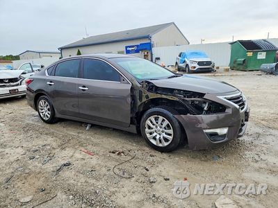 Czwarte zdjęcie samochodu z boku: 2014 NISSAN ALTIMA 2.5 S VIN:1N4AL3APXEN339390 - miniatura