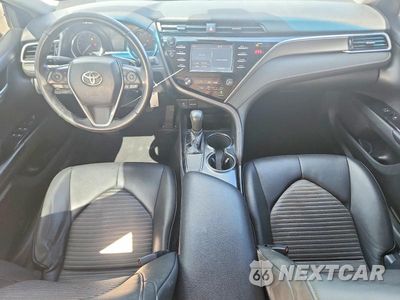 Zdjęcie 8 z 13 samochodu: 2018 TOYOTA CAMRY SE VIN:4T1B11HK6JU581205 - miniatura