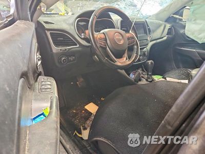 Zdjęcie 8 z 13 samochodu: 2019 JEEP CHEROKEE LATITUDE PLUS VIN:1C4PJLLB7KD318705 - miniatura