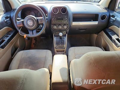 Zdjęcie 8 z 13 samochodu: 2016 JEEP COMPASS SPORT VIN:1C4NJCBA4GD621643 - miniatura