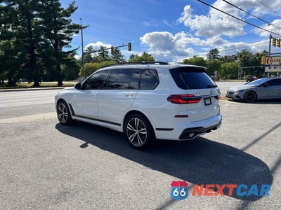 Trzecie zdjęcie samochodu z tyłu: 2023 BMW X7 XDRIVE40I VIN:5UX23EM05P9P84249 - miniatura