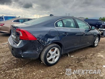 Trzecie zdjęcie samochodu z tyłu: 2013 VOLVO S60 T5 VIN:YV1612FH3D2173550 - miniatura