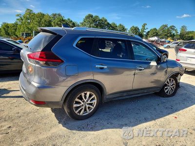 Trzecie zdjęcie samochodu z tyłu: 2020 NISSAN ROGUE SV VIN:KNMAT2MT6LP513860 - miniatura
