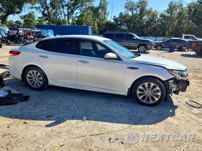 Czwarte zdjęcie samochodu z boku: 2016 KIA OPTIMA EX VIN:5XXGU4L30GG050485 - miniatura