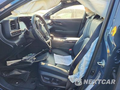 Zdjęcie 7 z 13 samochodu: 2025 TOYOTA CROWN SIGNIA LIMITED VIN:JTDACAAJ3S3010094 - miniatura