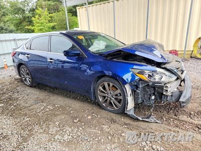 Czwarte zdjęcie samochodu z boku: 2018 NISSAN ALTIMA 2.5 SR VIN:1N4AL3AP1JC148852 - miniatura