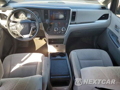 Zdjęcie 8 z 14 samochodu: 2015 TOYOTA SIENNA LE VIN:5TDKK3DC1FS527219 - miniatura