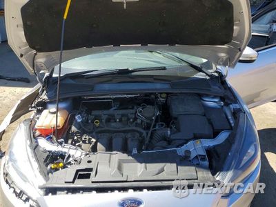 Zdjęcie 11 z 12 samochodu: 2016 FORD FOCUS TITANIUM VIN:1FADP3J22GL203520 - miniatura
